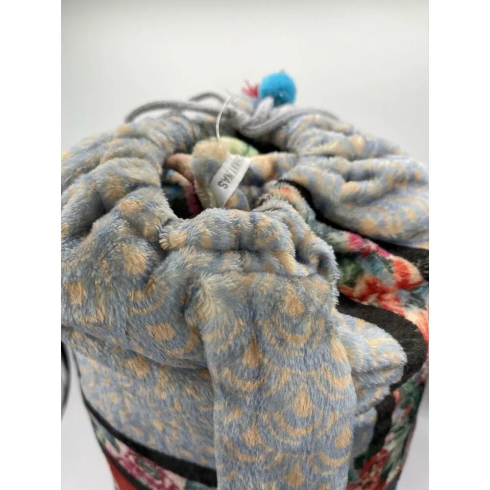 Johnny Was Windo Reversible Plush Blanket Drawstring Bag Floral‎